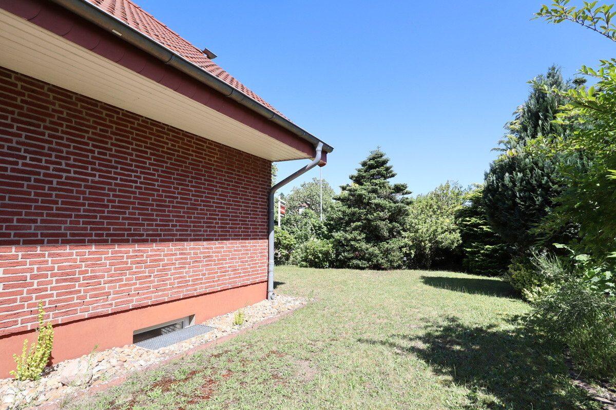 Immobilienangebot - Kaltenkirchen - Haus_Wohnung - Ab sofort frei lieferbar: Ideal geschnittenes Einfamilienhaus mit Einliegerwohnung in Kaltenkirchen
