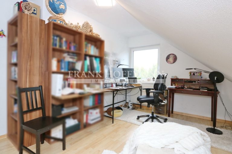 Immobilienangebot - Kaltenkirchen - Alle - Umfassend modernisiertes Einfamilienhaus auf schönem Grundstück in Kaltenkirchen !