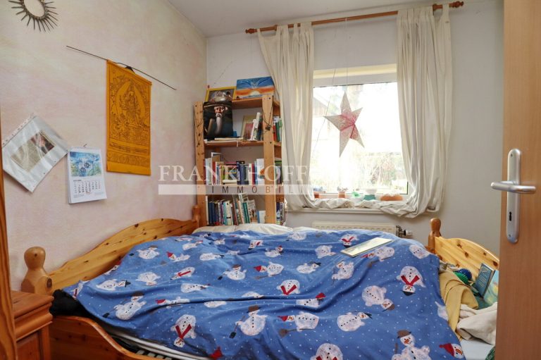 Immobilienangebot - Hartenholm - Alle - Teilvermietetes Einfamilienhaus mit Einliegerwohnung in schöner Lage von Hartenholm