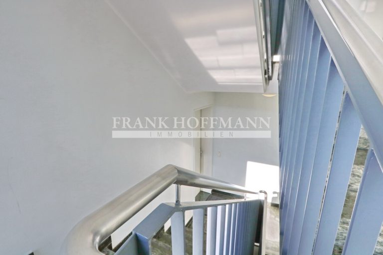 Immobilienangebot - Hamburg - Alle - Attraktive Eigentumswohnung mit großer Terrasse und Tiefgaragen-Stellplatz in Hamburg-Bramfeld