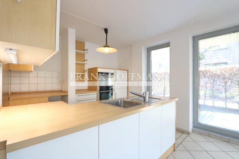Immobilienangebot - Hamburg - Alle - Attraktive Eigentumswohnung mit großer Terrasse und Tiefgaragen-Stellplatz in Hamburg-Bramfeld