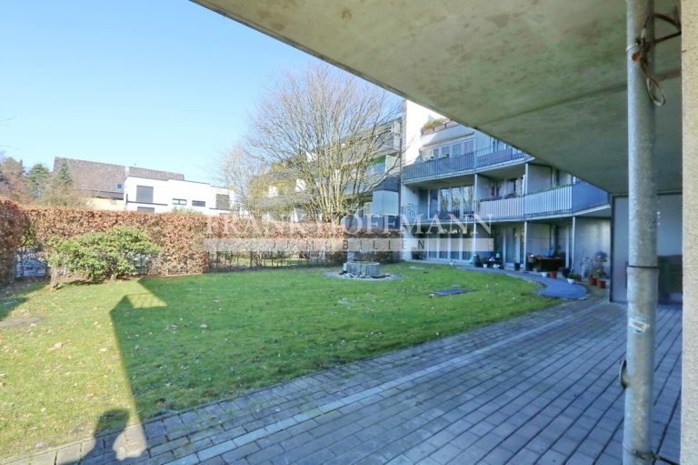 Immobilienangebot - Hamburg - Alle - Attraktive Eigentumswohnung mit großer Terrasse und Tiefgaragen-Stellplatz in Hamburg-Bramfeld