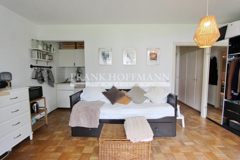 Immobilienangebot - Hamburg - Alle - 1-Zi-Wohnung im Hochparterre in zentraler Lage mit großem Balkon in Hamburg-Niendorf