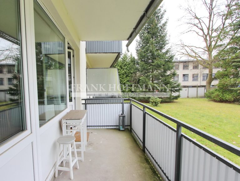 Immobilienangebot - Hamburg - Alle - 1-Zi-Wohnung im Hochparterre in zentraler Lage mit großem Balkon in Hamburg-Niendorf