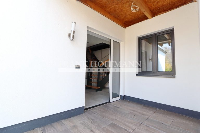 Immobilienangebot - Dägeling - Alle - Attraktives Einfamilienhaus mit Charme, großem Garten und Defiziten in Dägeling
