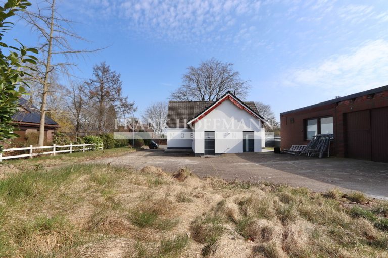 Immobilienangebot - Dägeling - Alle - Attraktives Einfamilienhaus mit Charme, großem Garten und Defiziten in Dägeling