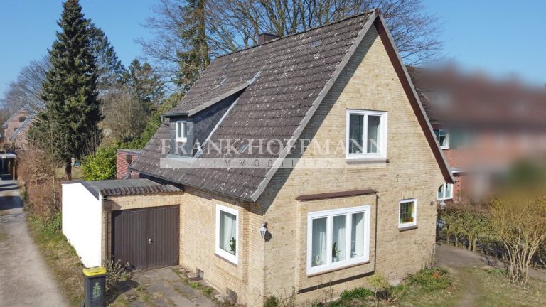 Immobilienangebot - Hamburg - Alle - Provisionsfrei für Käufer - Baugrundstück mit Bestandshaus in Hamburg-Volksdorf