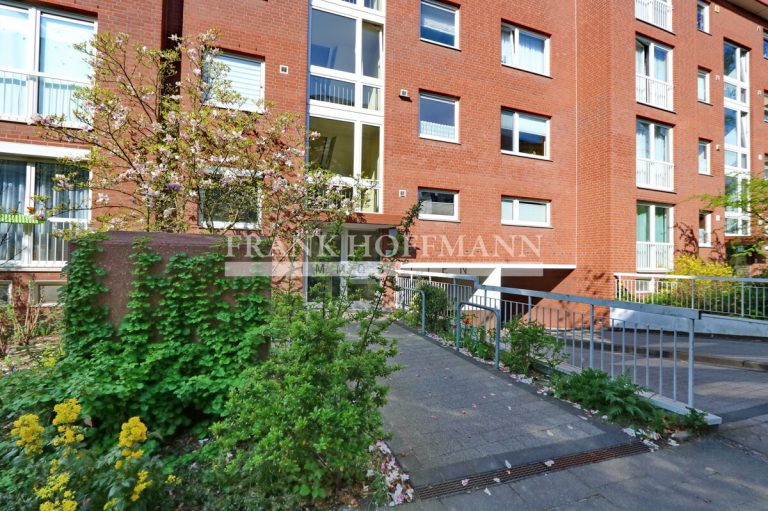 Immobilienangebot - Hamburg - Alle - Kapitalanlage in Hamburg-Wandsbek - Vermietete Eigentumswohnung mit Balkon und TG-Stellplatz