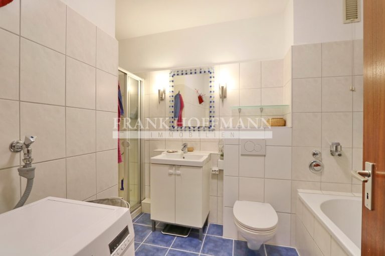Immobilienangebot - Hamburg - Alle - Kapitalanlage in Hamburg-Wandsbek - Vermietete Eigentumswohnung mit Balkon und TG-Stellplatz