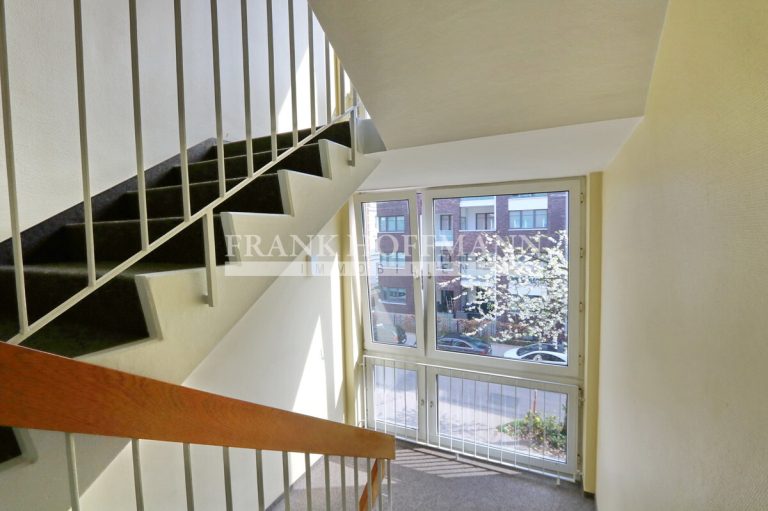 Immobilienangebot - Hamburg - Alle - Vermietete Eigentumswohnung mit Balkon und TG-Stellplatz in Hamburg-Wandsbek