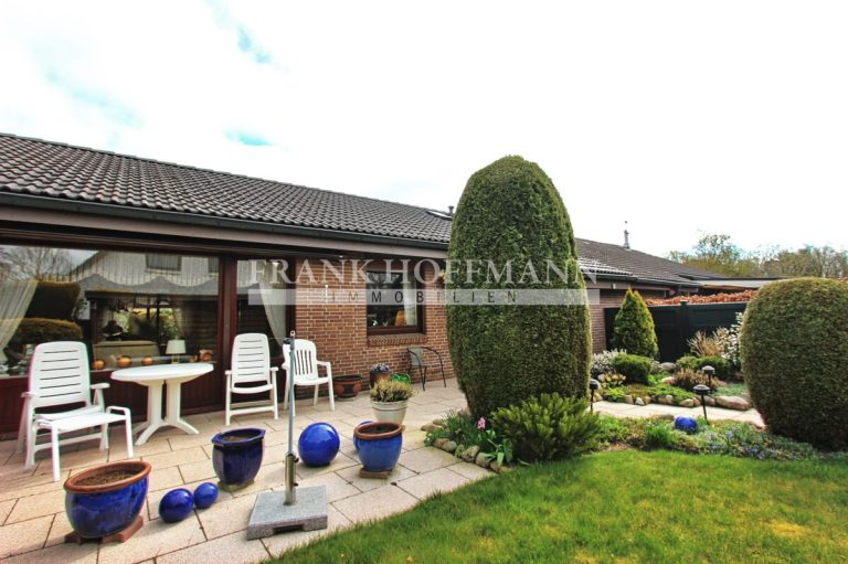 Immobilienangebot - Tornesch - Alle - Komfortables Wohnen auf einer Ebene mit Gartenparadies in Tornesch