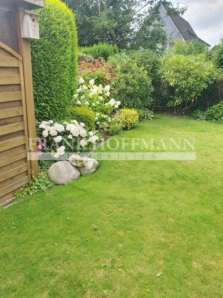 Immobilienangebot - Tornesch - Alle - Komfortables Wohnen auf einer Ebene mit Gartenparadies in Tornesch
