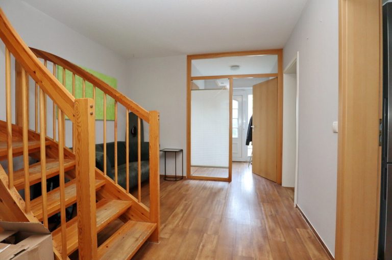 Immobilienangebot - Kaltenkirchen - Haus_Wohnung - Familientraum auf 172m² Wohnfläche! Doppelhaushälfte in gefragter Lage Kaltenkirchens