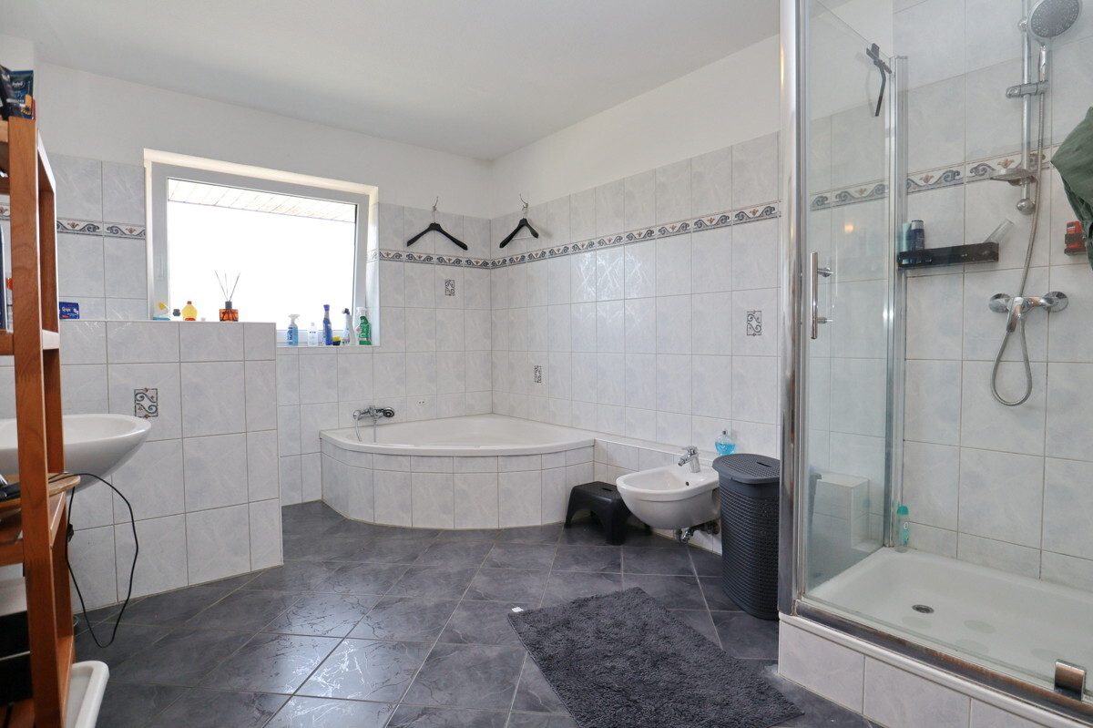Immobilienangebot - Kaltenkirchen - Haus_Wohnung - Familientraum auf 172m² Wohnfläche! Doppelhaushälfte in gefragter Lage Kaltenkirchens
