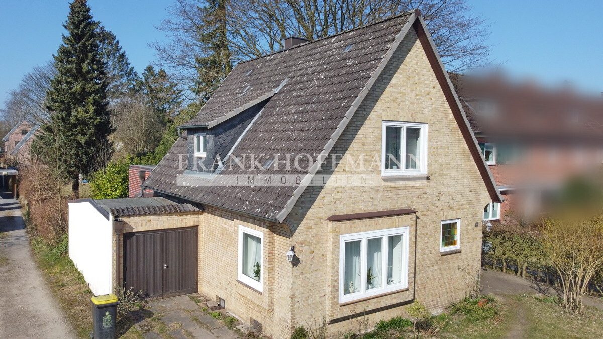 Immobilienangebot - Hamburg - Haus_Wohnung - Provisionsfrei für Käufer - Einfamilienhaus in Hamburg-Volksdorf