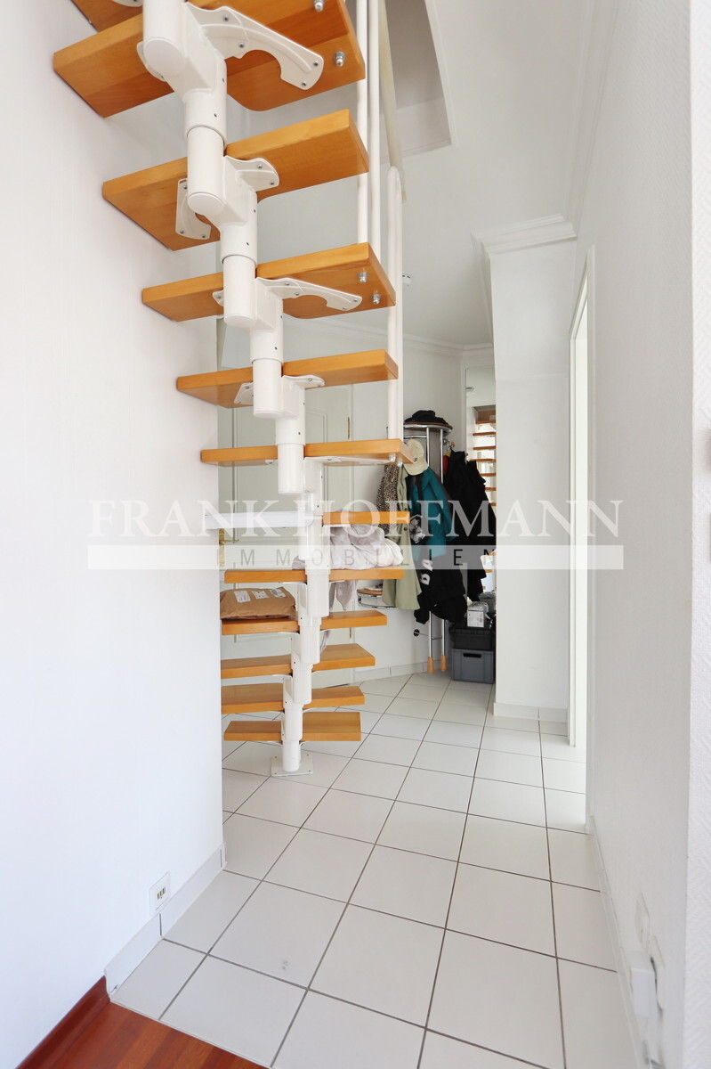 Immobilienangebot - Hamburg - Zins_Rendite - Kapitalanlage - Schöne Eigentumswohnung mit TG-Stellplatz (vermietet) in Hamburg-Jenfeld