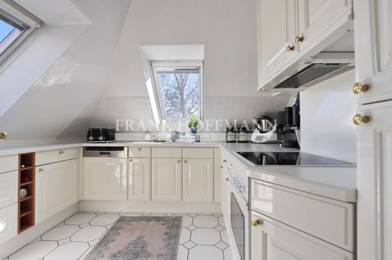 Immobilienangebot - Hamburg - Zins_Rendite - Kapitalanlage - Schöne Eigentumswohnung mit TG-Stellplatz (vermietet) in Hamburg-Jenfeld