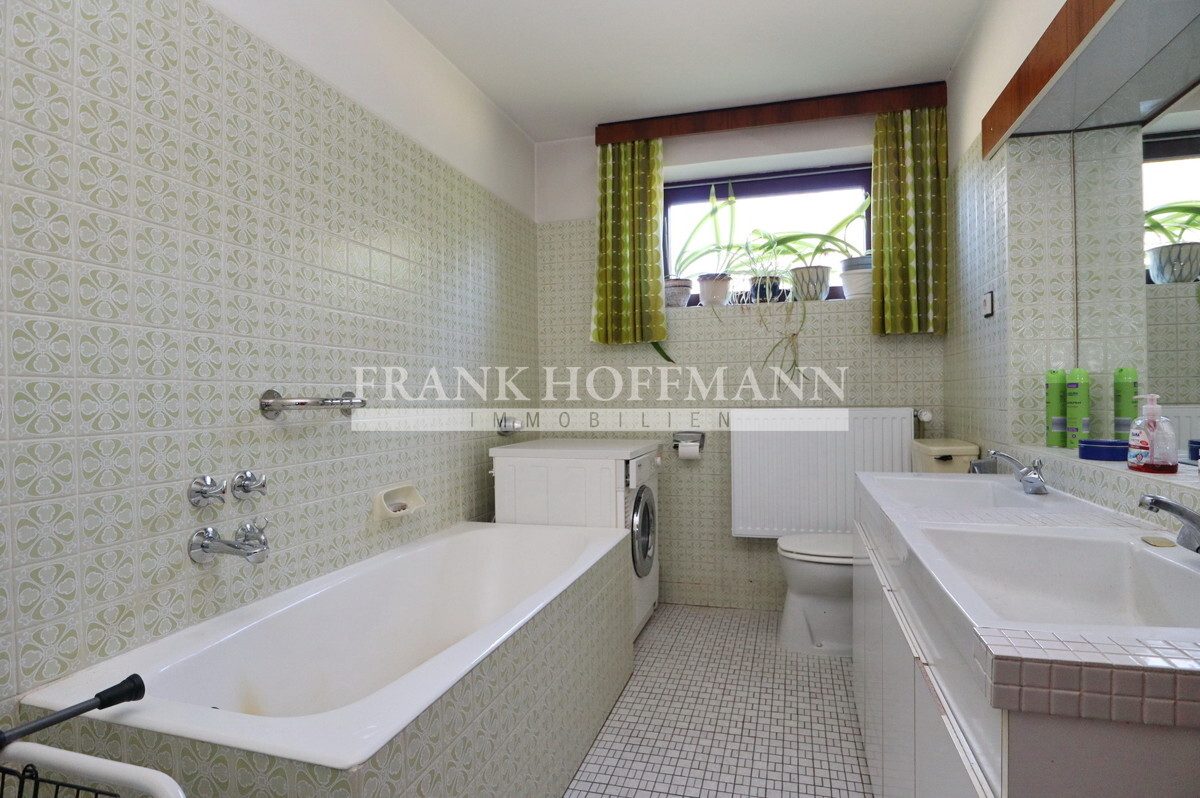 Immobilienangebot - Großenaspe - Haus_Wohnung - Lichtdurchflutetes Einfamilienhaus über zwei Ebenen in ruhiger Wohnlage von Großenaspe