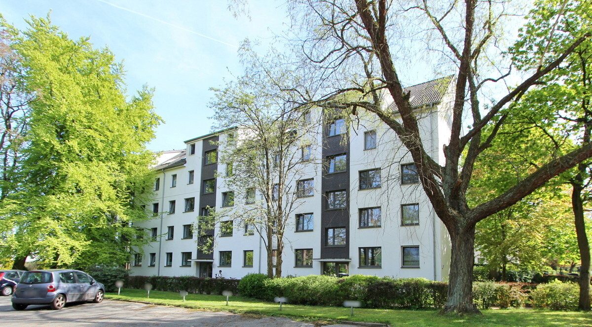 Immobilienangebot - Hamburg - Haus_Wohnung - Moderne 2-Zimmer-Wohnung mit Balkon und Stellplatz in ruhiger Lage von Hamburg-Eidelstedt