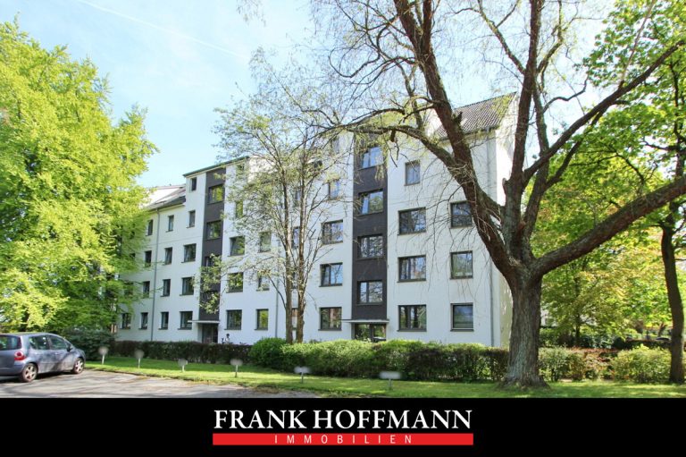 Immobilienangebot - Hamburg - Haus_Wohnung - Moderne 2-Zimmer-Wohnung mit Balkon und Stellplatz in ruhiger Lage von Hamburg-Eidelstedt