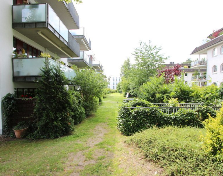 Immobilienangebot - Hamburg - Haus_Wohnung - Wohnen mit Blick auf den Tierpark Hagenbeck - 3 Zimmer, Balkon und Tiefgaragenstellplatz