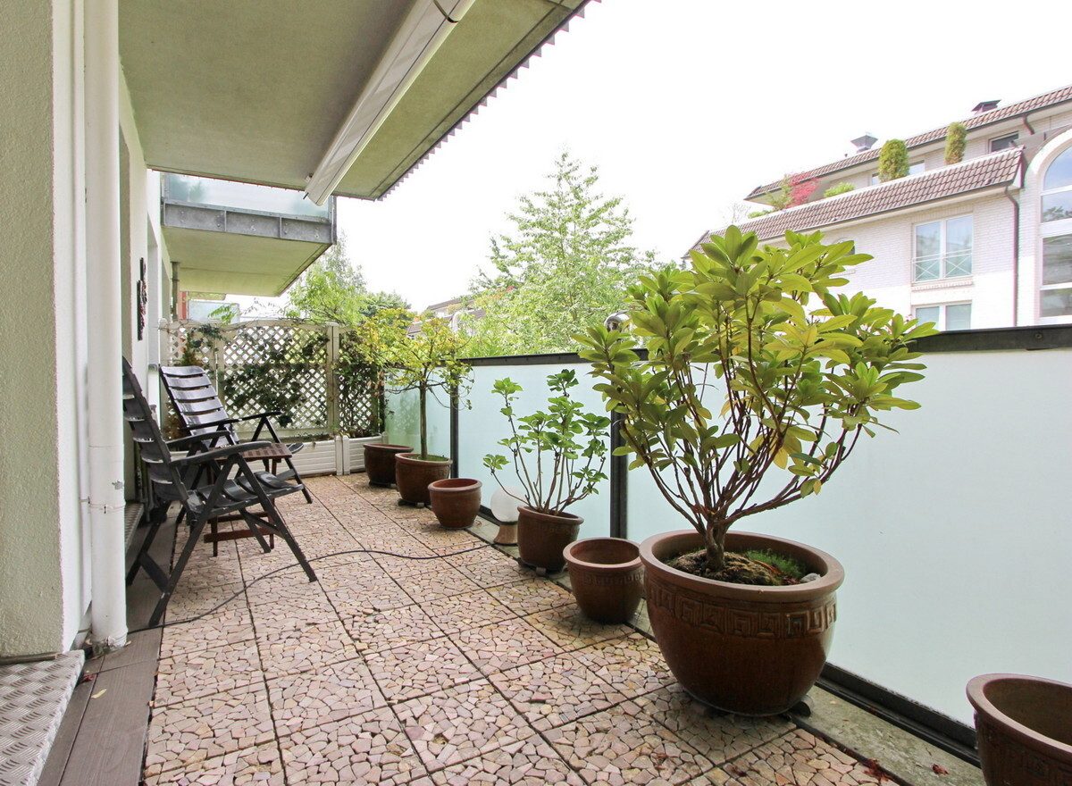 Immobilienangebot - Hamburg - Haus_Wohnung - Wohnen mit Blick auf den Tierpark Hagenbeck - 3 Zimmer, Balkon und Tiefgaragenstellplatz