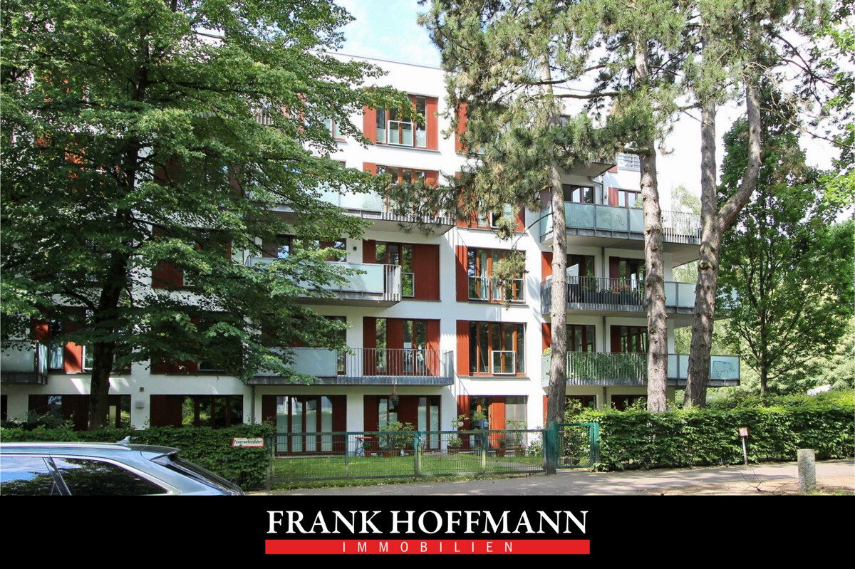 Immobilienangebot - Hamburg - Haus_Wohnung - Wohnen mit Blick auf den Tierpark Hagenbeck - 3 Zimmer, Balkon und Tiefgaragenstellplatz
