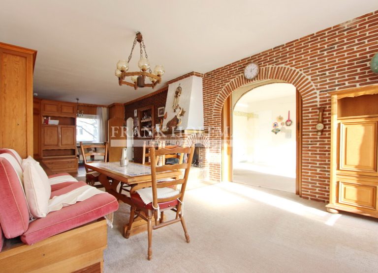 Immobilienangebot - Hamburg - Haus_Wohnung - Machen Sie ganz einfach 3 Zimmer draus! 2-Zimmer-Wohnung mit viel Potenzial in Hamburg-Eimsbüttel