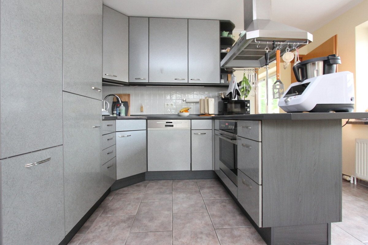 Immobilienangebot - Holm - Haus_Wohnung - Großzügige & gepflegte Doppelhaushälfte mit Vollkeller in Holm