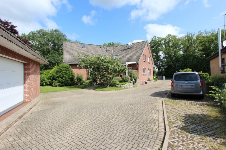 Immobilienangebot - Holm - Haus_Wohnung - Großzügige & gepflegte Doppelhaushälfte mit Vollkeller in Holm