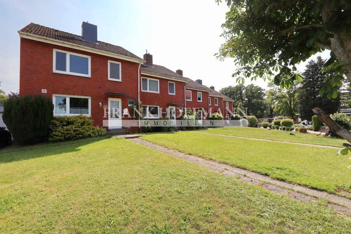 Immobilienangebot - Bad Bramstedt - Zins_Rendite - Reihenhauszeile mit 5 Einheiten in Bad Bramstedt