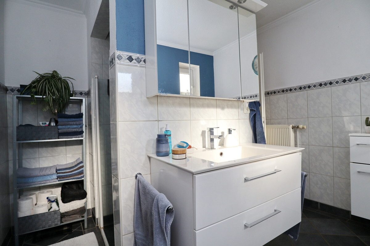 Immobilienangebot - Kellinghusen - Haus_Wohnung - Stilvolle und großzügige Altbauvilla in Kellinghusen – als Ein- oder Zweifamilienhaus nutzbar