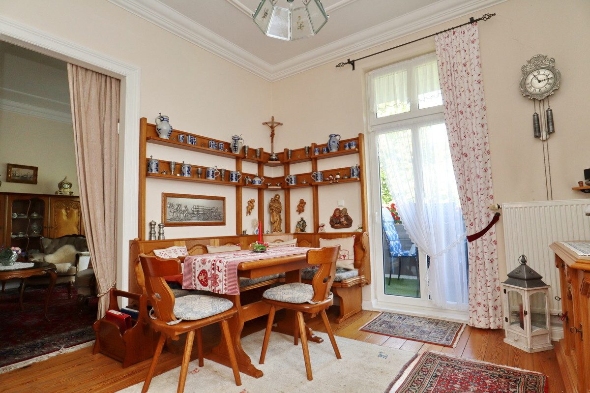 Immobilienangebot - Kellinghusen - Haus_Wohnung - Stilvolle und großzügige Altbauvilla in Kellinghusen – als Ein- oder Zweifamilienhaus nutzbar