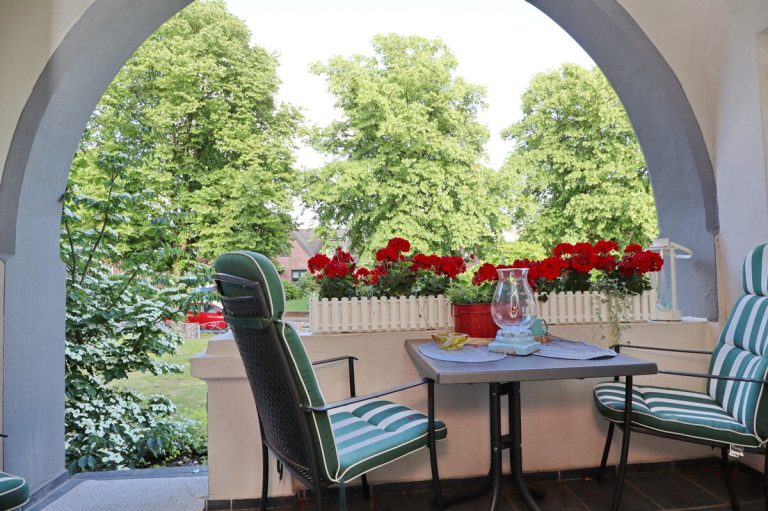 Immobilienangebot - Kellinghusen - Haus_Wohnung - Stilvolle und großzügige Altbauvilla in Kellinghusen – als Ein- oder Zweifamilienhaus nutzbar