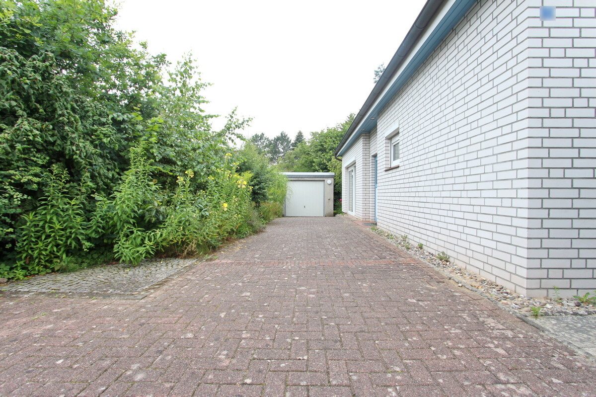 Immobilienangebot - Schenefeld - Haus_Wohnung - Single-Haus mit Garage in ruhiger Wohnlage in Schenefeld bei Hamburg