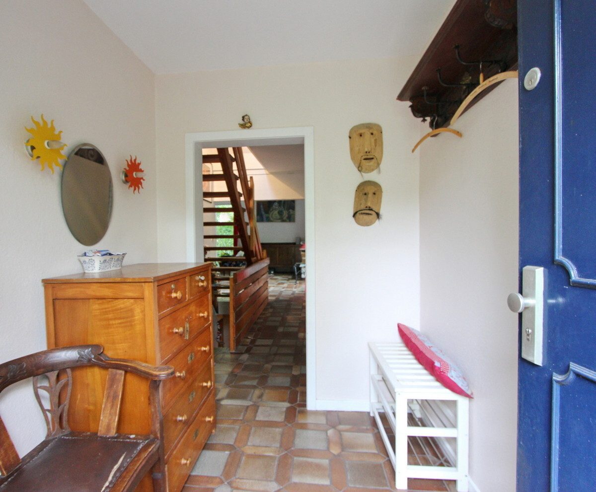 Immobilienangebot - Hamburg - Haus_Wohnung - Besonderes Einfamilienhaus auf tollem Grundstück in Hamburg-Lurup