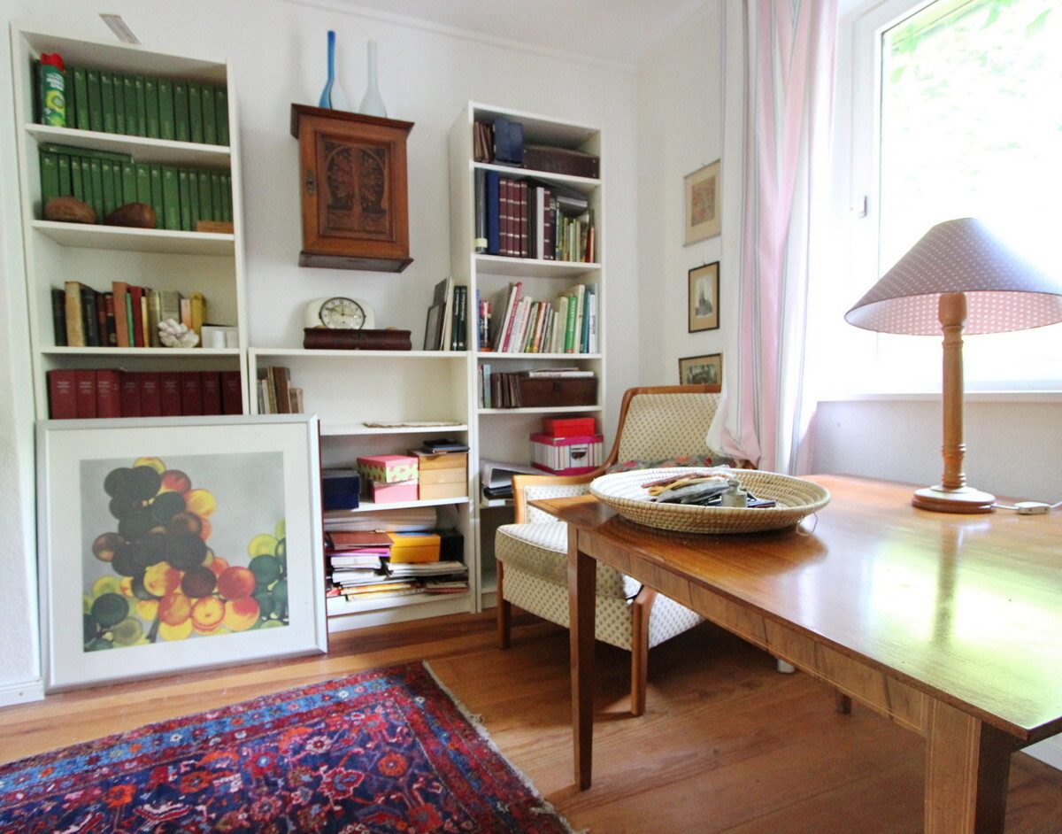 Immobilienangebot - Hamburg - Haus_Wohnung - Besonderes Einfamilienhaus auf tollem Grundstück in Hamburg-Lurup