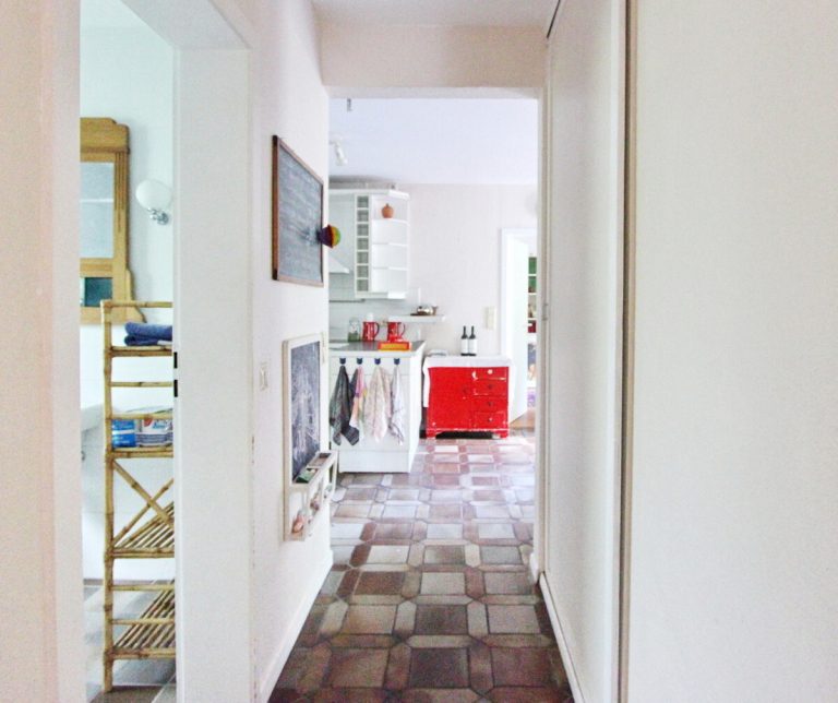 Immobilienangebot - Hamburg - Haus_Wohnung - Besonderes Einfamilienhaus auf tollem Grundstück in Hamburg-Lurup