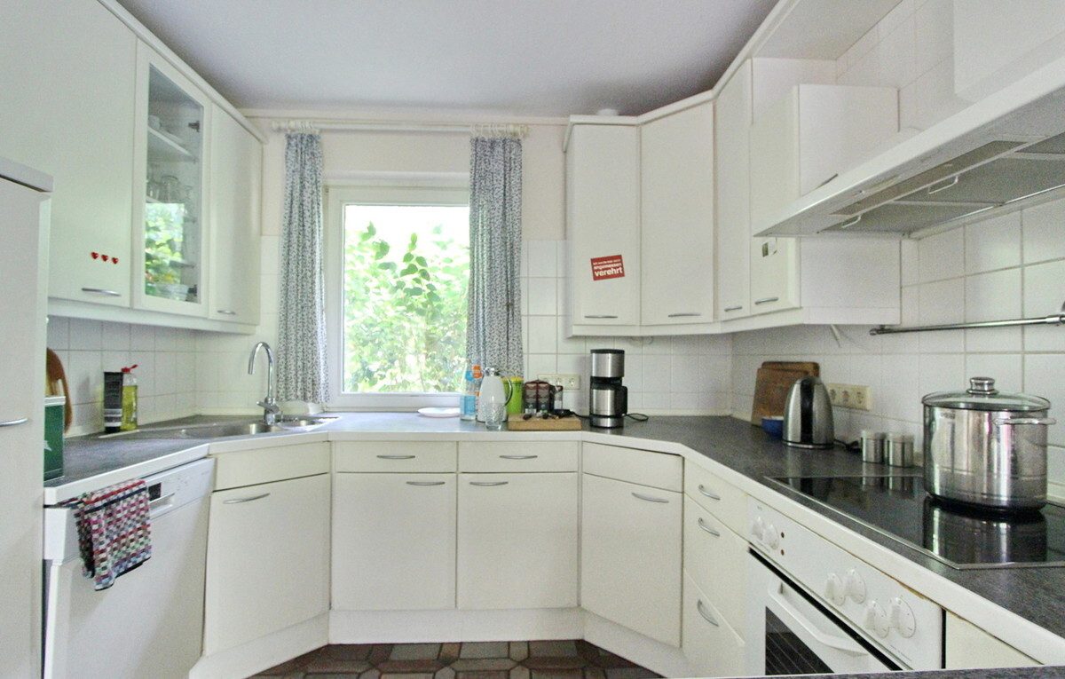 Immobilienangebot - Hamburg - Haus_Wohnung - Besonderes Einfamilienhaus auf tollem Grundstück in Hamburg-Lurup