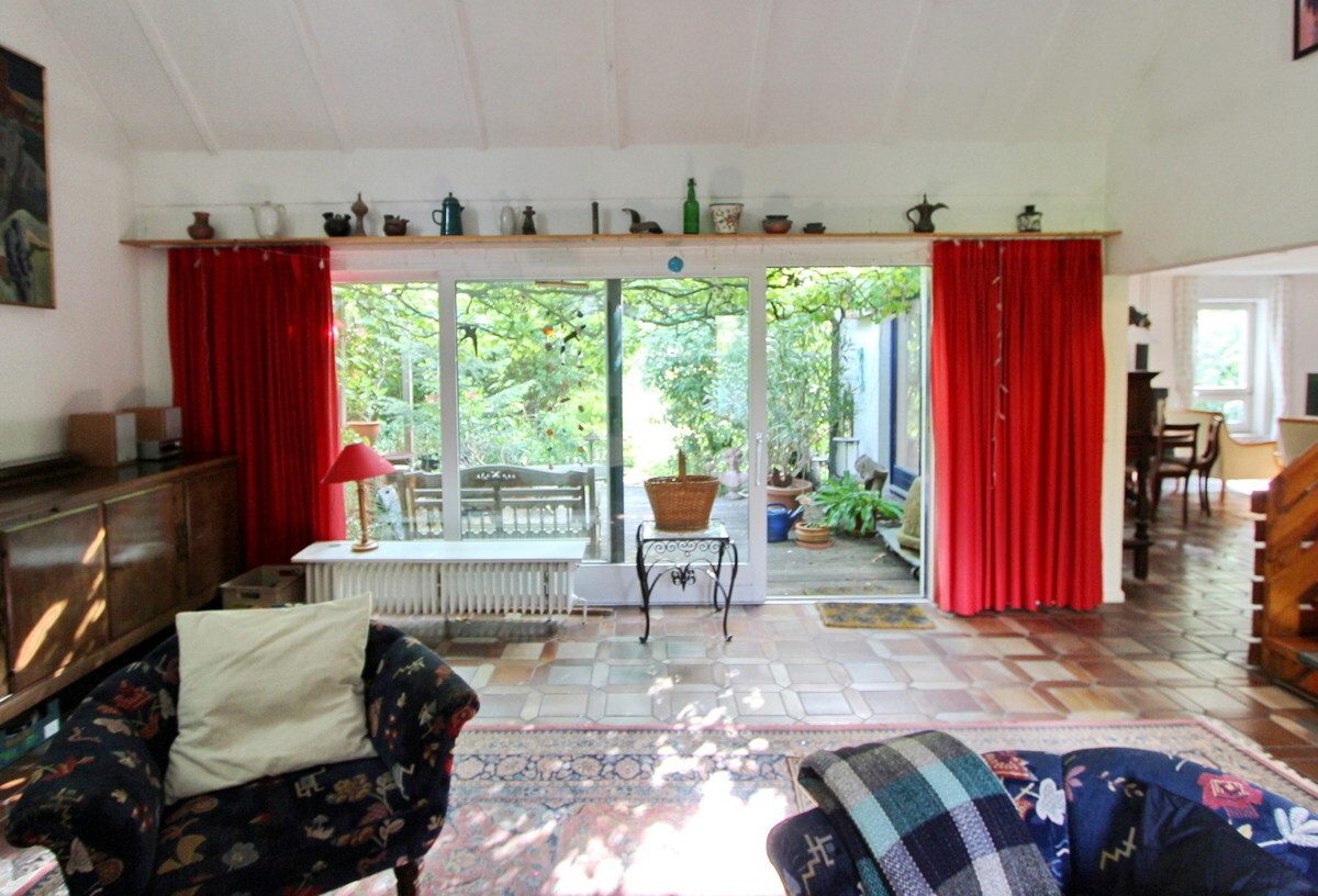 Immobilienangebot - Hamburg - Haus_Wohnung - Besonderes Einfamilienhaus auf tollem Grundstück in Hamburg-Lurup