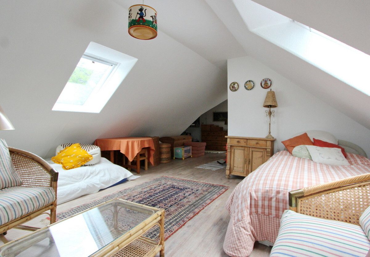 Immobilienangebot - Hamburg - Haus_Wohnung - Besonderes Einfamilienhaus auf tollem Grundstück in Hamburg-Lurup