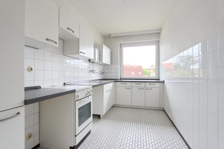 Immobilienangebot - Hanstedt - Haus_Wohnung - Gut geschnittene 2-Zimmer-Wohnung mit Balkon und Stellplatz in Hanstedt.