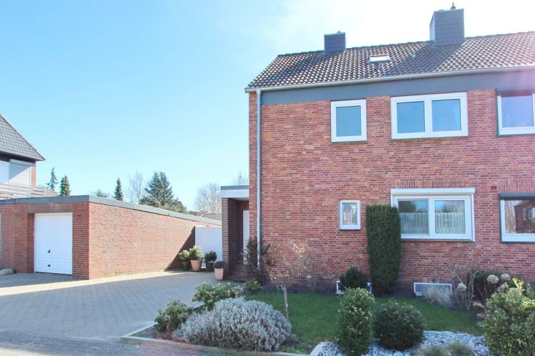 Immobilienangebot - Appen - Haus_Wohnung - Gepflegte Doppelhaushälfte in Appen auf schönem Grundstück mit Garage