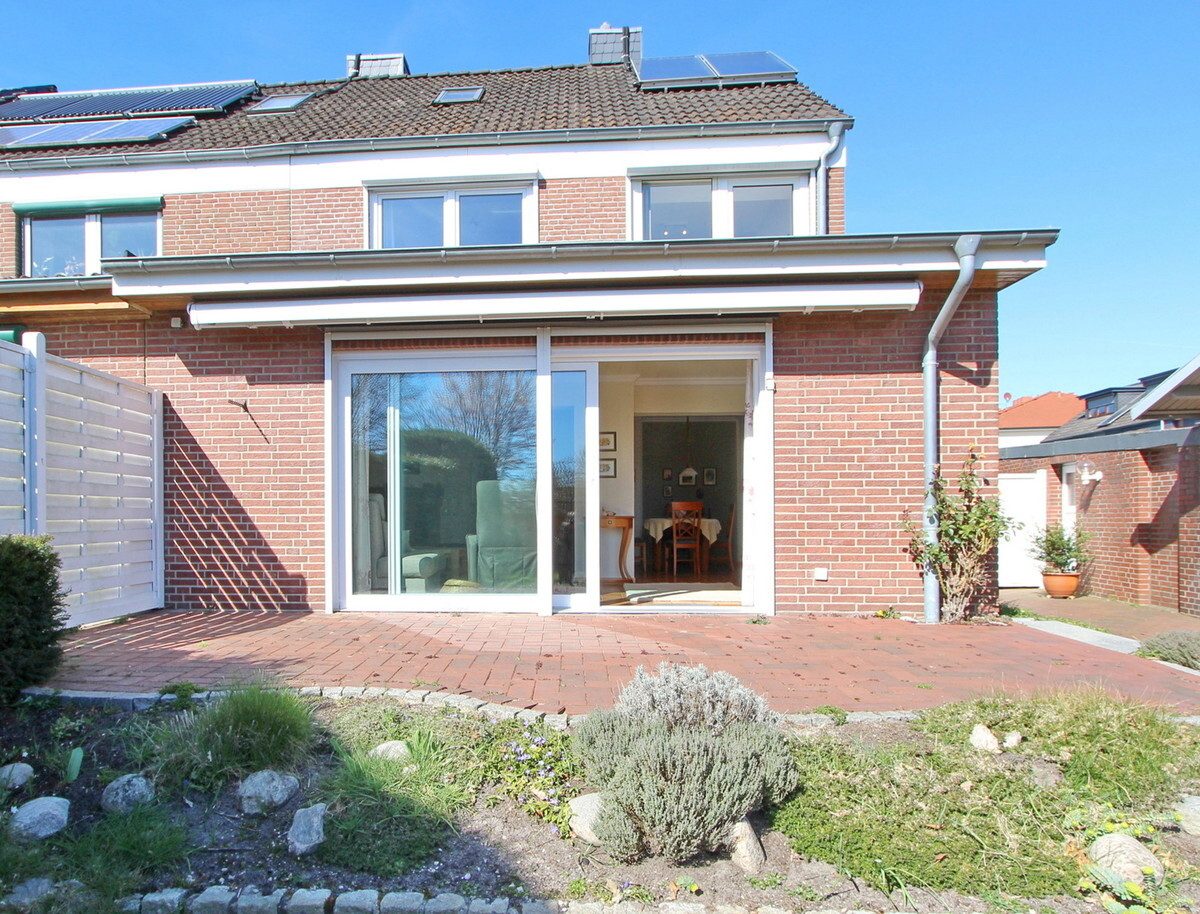 Immobilienangebot - Appen - Haus_Wohnung - Gepflegte Doppelhaushälfte in Appen auf schönem Grundstück mit Garage