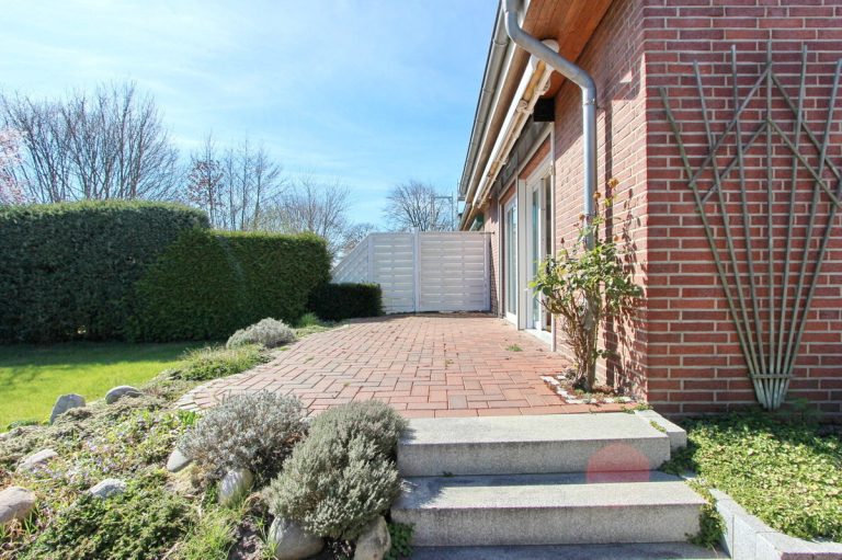 Immobilienangebot - Appen - Haus_Wohnung - Gepflegte Doppelhaushälfte in Appen auf schönem Grundstück mit Garage