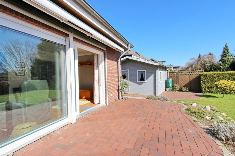 Immobilienangebot - Appen - Haus_Wohnung - Gepflegte Doppelhaushälfte in Appen auf schönem Grundstück mit Garage