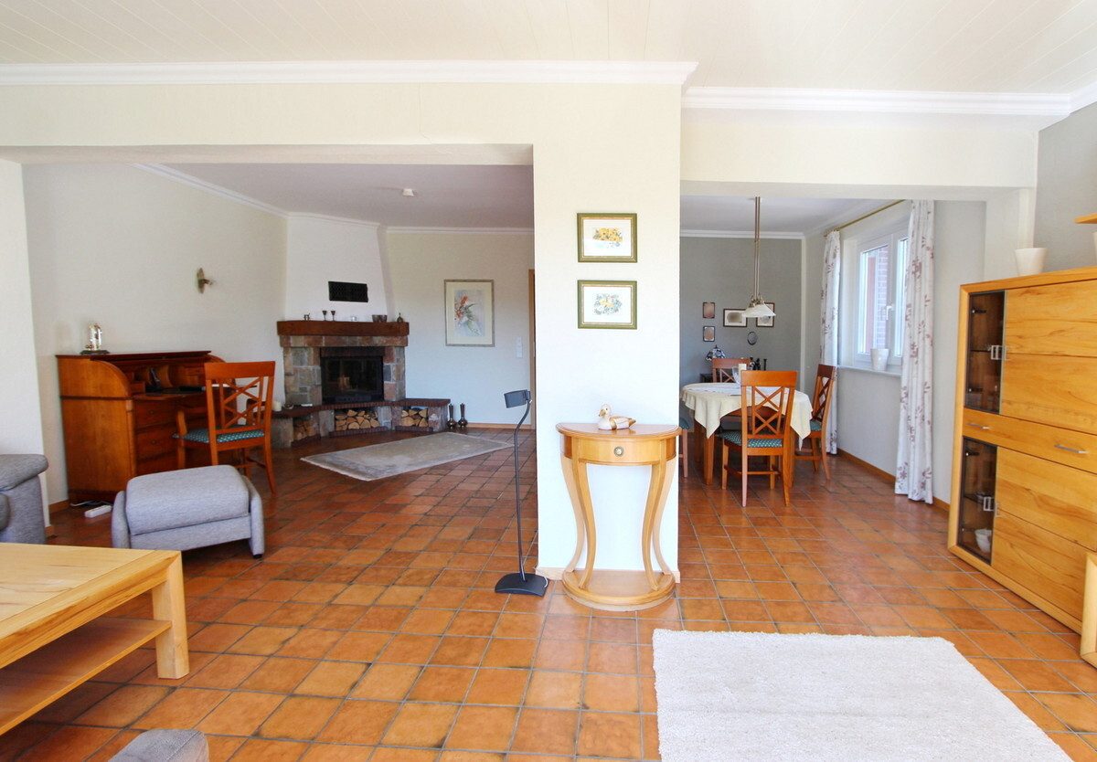 Immobilienangebot - Appen - Haus_Wohnung - Gepflegte Doppelhaushälfte in Appen auf schönem Grundstück mit Garage