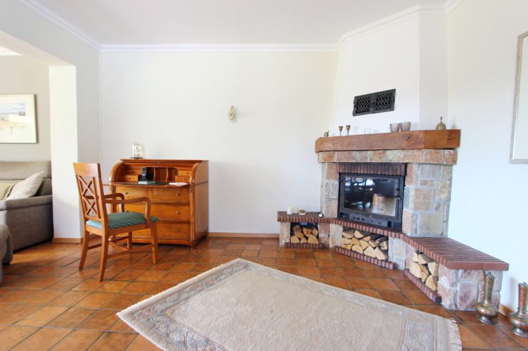 Immobilienangebot - Appen - Haus_Wohnung - Gepflegte Doppelhaushälfte in Appen auf schönem Grundstück mit Garage