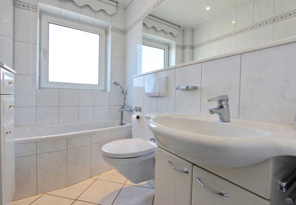 Immobilienangebot - Appen - Haus_Wohnung - Gepflegte Doppelhaushälfte in Appen auf schönem Grundstück mit Garage