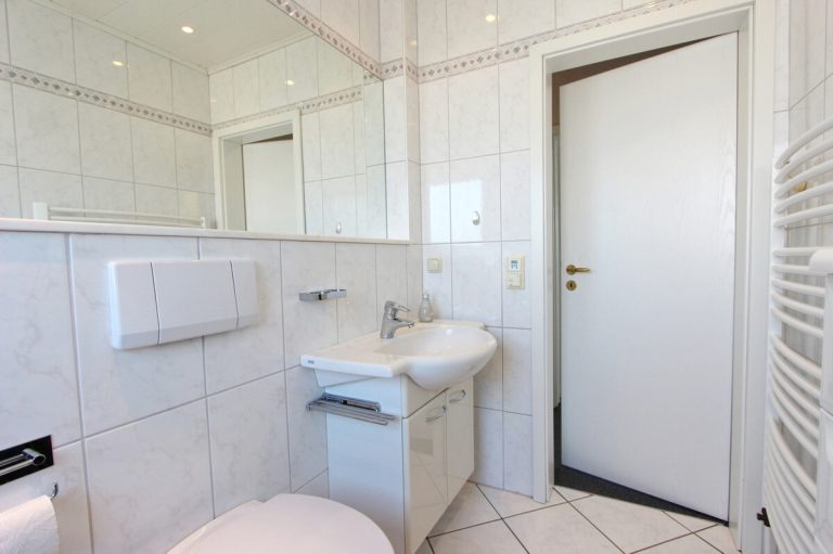 Immobilienangebot - Appen - Haus_Wohnung - Gepflegte Doppelhaushälfte in Appen auf schönem Grundstück mit Garage